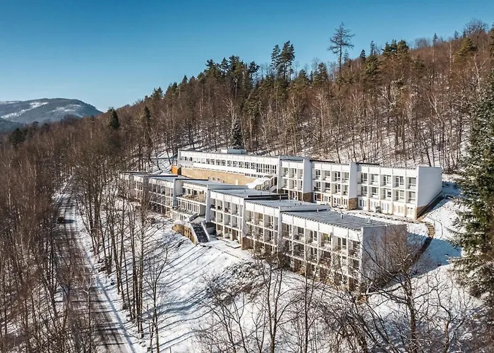 Przy Rownicy أوسترون