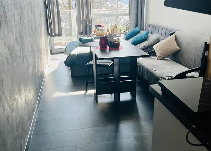 Przy Rownicy * أوسترون